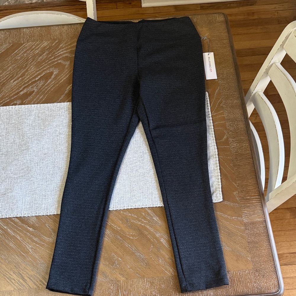 Liz Claiborne Black Textured Leggings